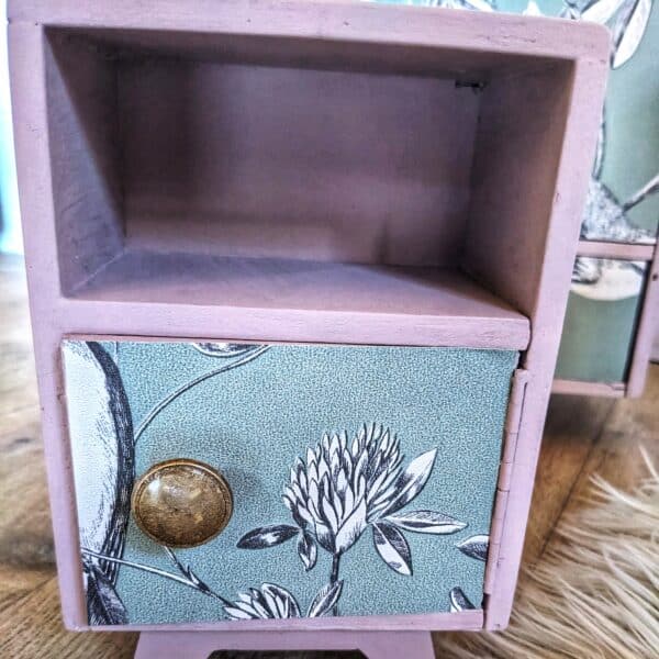 Chambre de poupées vintage rose poudré – Image 3