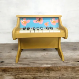 Piano en bois pour enfant relooké jaune, tissu à fleurs - By Léo