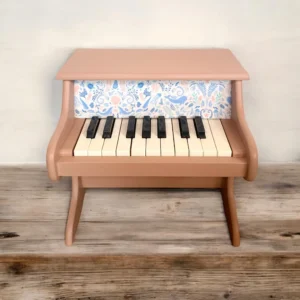 Piano en bois pour enfant relooké rose poudré, tissu licornes - By Léo