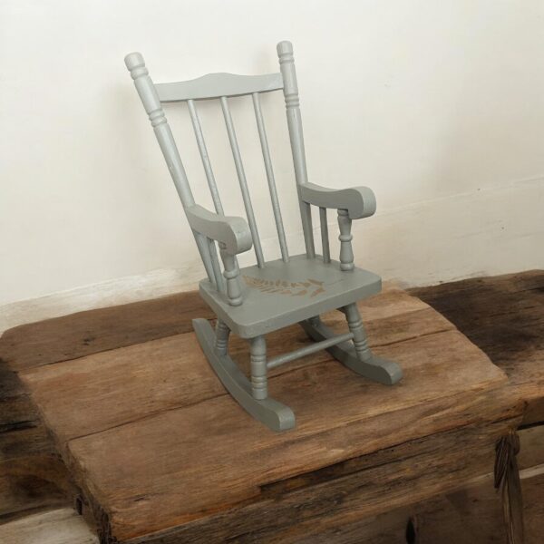 Rocking-chair pour poupées verte en bois
