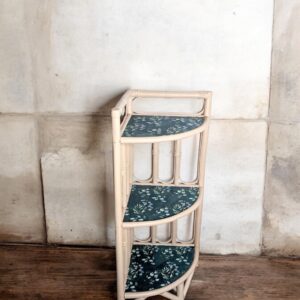 Table console d'encoignure en rotin, sable et tissu eucalyptus