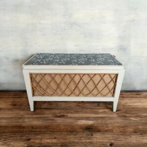 Coffre à jouets vert sauge en rotin, tissu eucalyptus