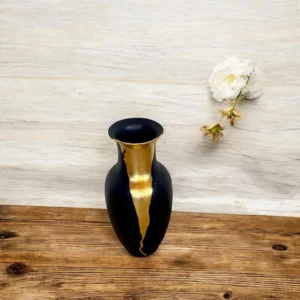 Petit vase bleu nuit et feuille d’or