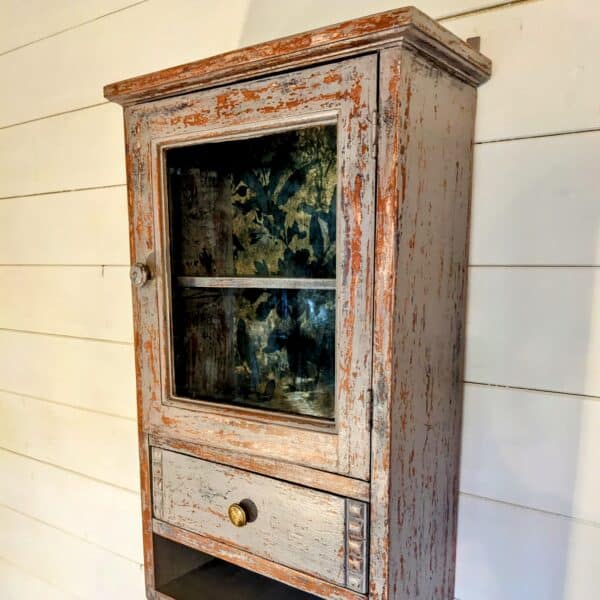 Vitrine murale vitrée en bois massif gris effet vieilli – Image 2