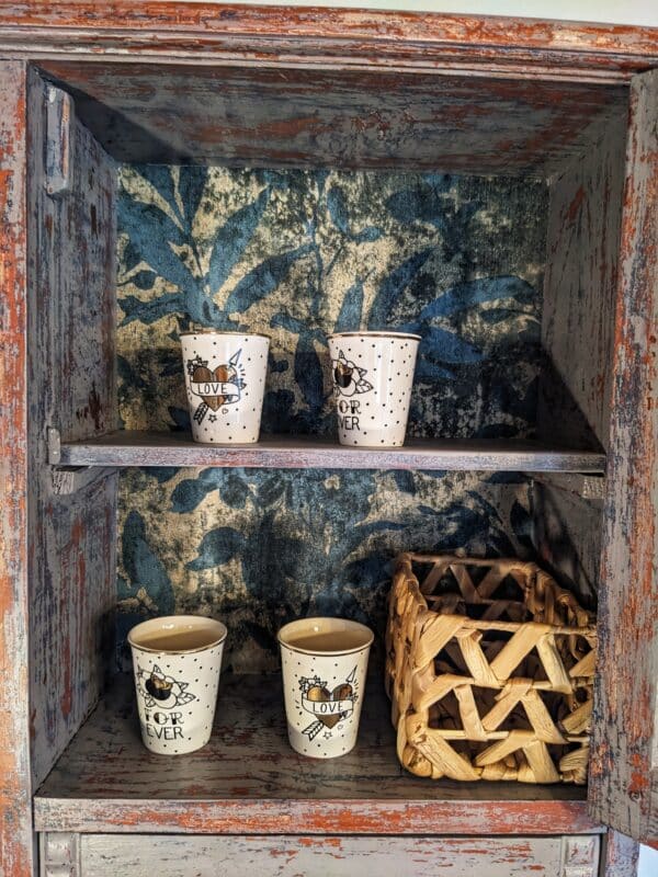Vitrine murale vitrée en bois massif gris effet vieilli – Image 6
