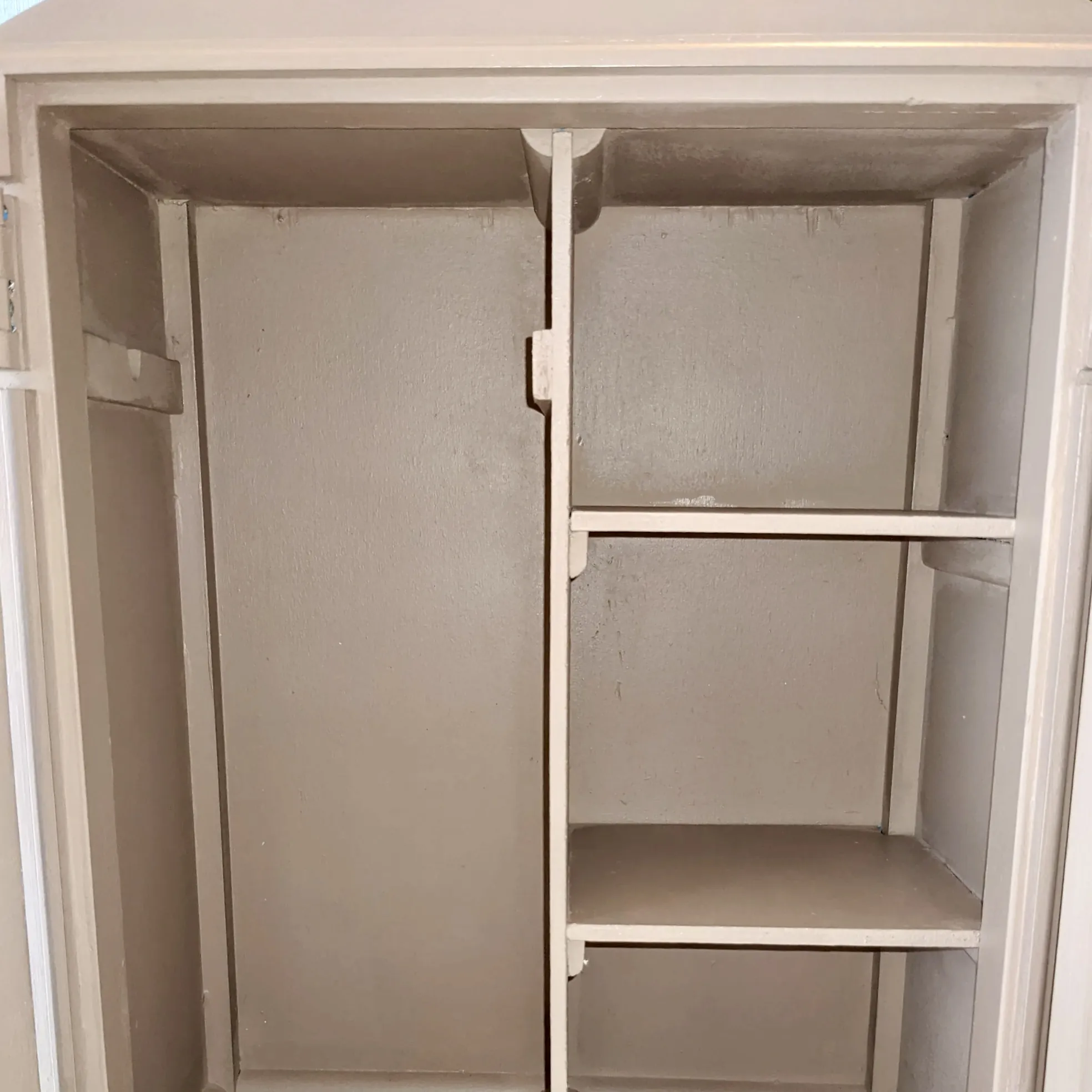 Chambre de poupée, vue rapprochée