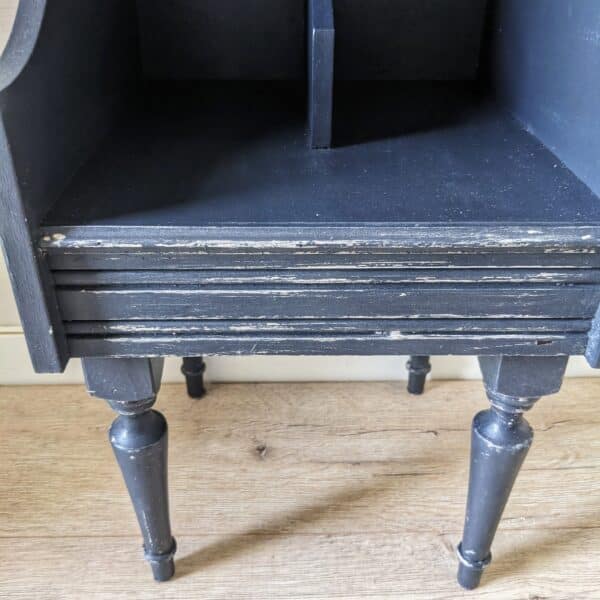 Ancien meuble de téléphone bleu nuit patiné – Image 4