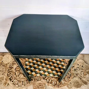 Table haute Art déco vert bouteille, détail pieds