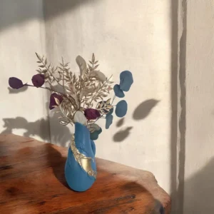 Pichet Bleu gris moulure oiseaux, vue 2