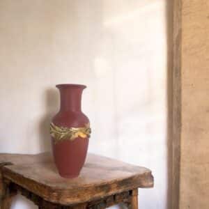 Grand vase terracotta avec moulures