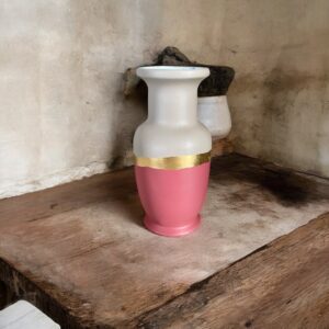 Grand vase rose et beige