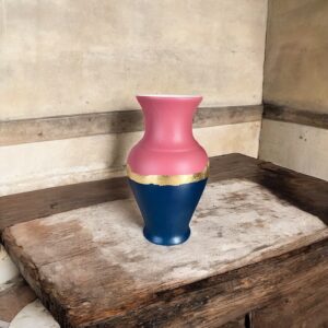 Grand vase rose et bleu marine – Finition feuille d’or
