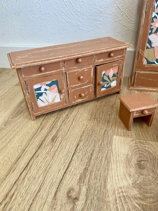 Petite chambre poupée vintage Terracotta – Image 4