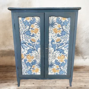 Petit buffet vintage relooké gris bleu - By Léo