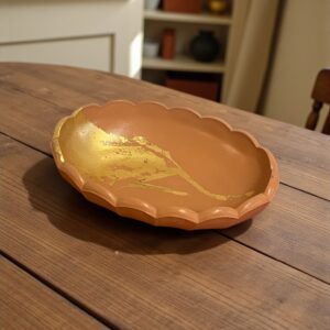 Vide-poche en terracotta relooké – Feuille d’or