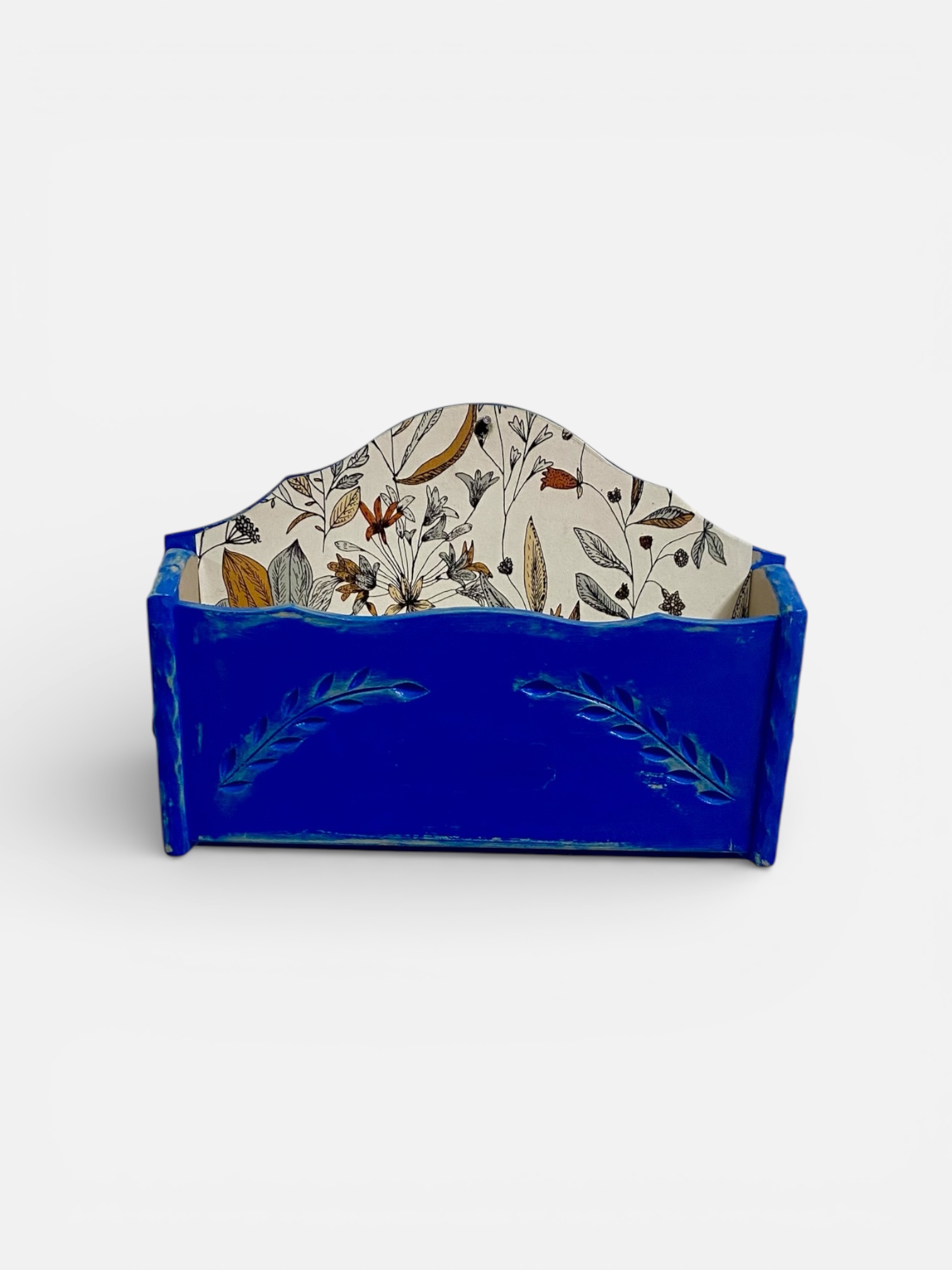 Porte-lettres mural relooké bleu avec décor végétal – pièce artisanale unique – Image 2